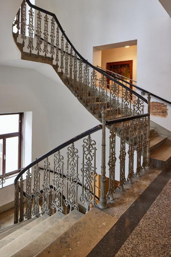 Nice Studio Close To Metro III Виена Екстериор снимка